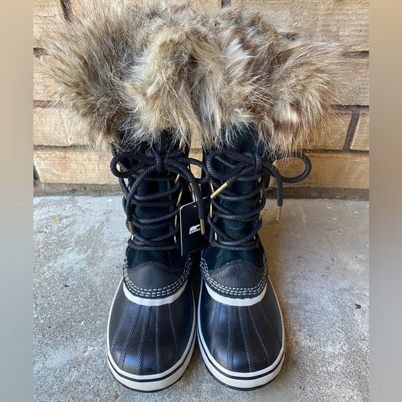 Sorel Joan of Arctic Black Waterproof Winter Boots Faux Fur Women’s 9 NWT - Picture 2 of 8